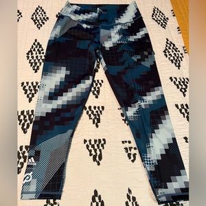 Peloton/Adidas Leggings size xl